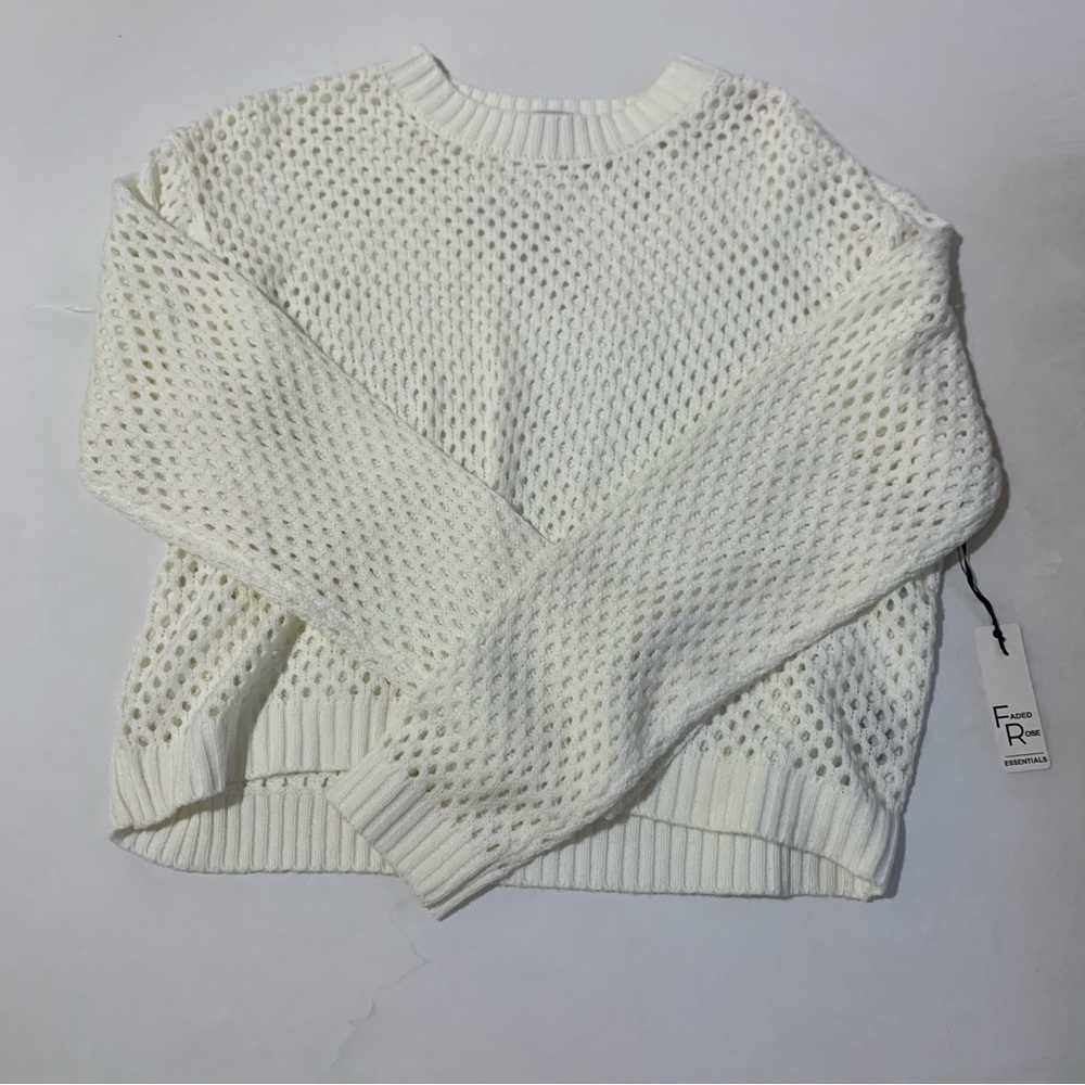 Women's White Top Size Large